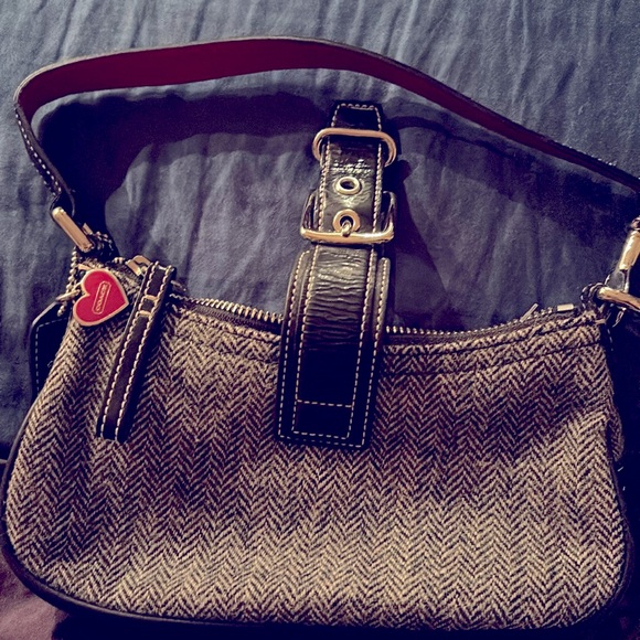 Vintage Coach Leather and Wool mini handbag (LIKE NEW) - Picture 3 of 4